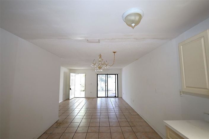 Image No.9-2 Bed Townhouse for sale
