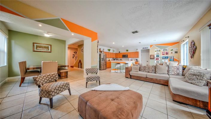 Image No.12-5 Bed House for sale