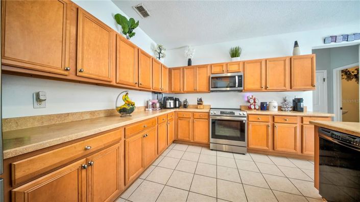 Image No.16-5 Bed House for sale
