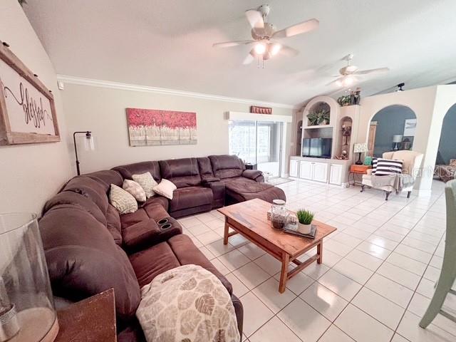 Image No.13-5 Bed House for sale