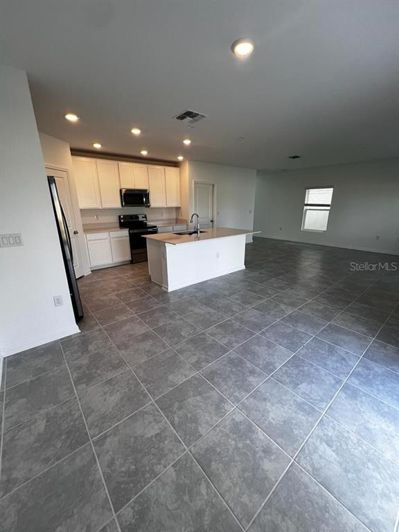 Image No.11-4 Bed House for sale