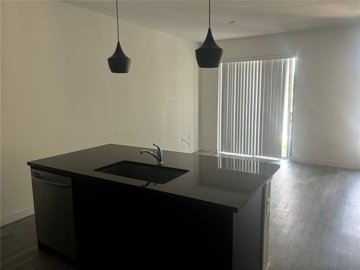 fa005713