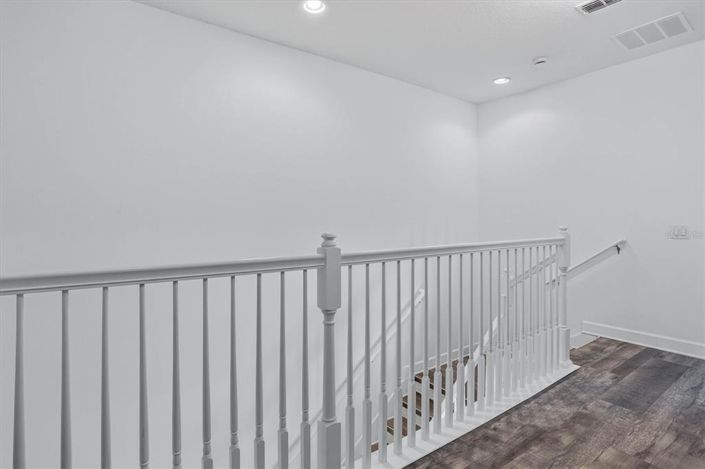 Image No.35-3 Bed Townhouse for sale