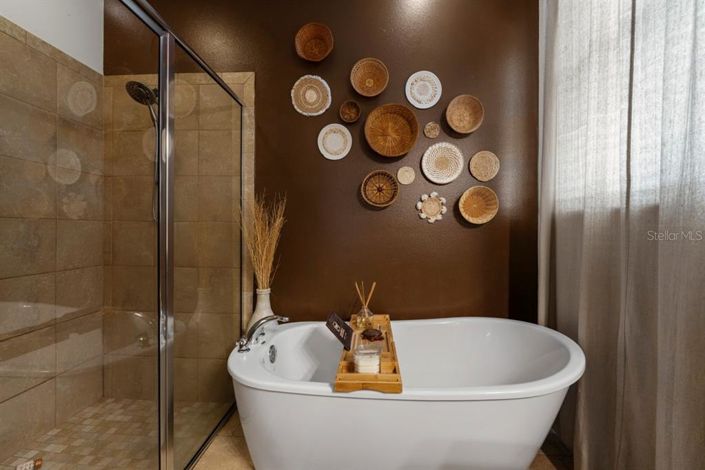 Image No.25-3 Bed House for sale