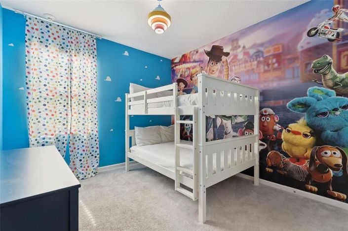 Image No.18-8 Bed House for sale