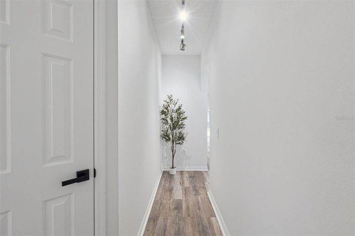Image No.19-4 Bed House for sale