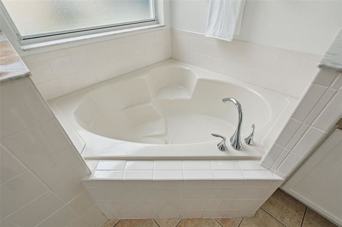 Image No.32-4 Bed House for sale