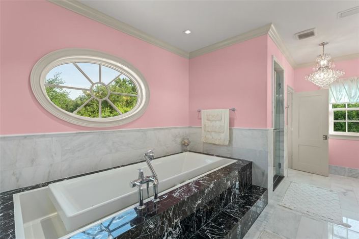 Image No.55-4 Bed House for sale