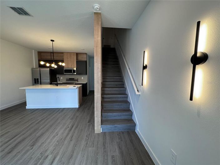 Image No.5-3 Bed Townhouse for sale