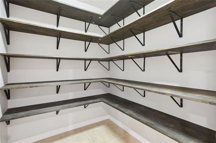 Image No.25-4 Bed House for sale