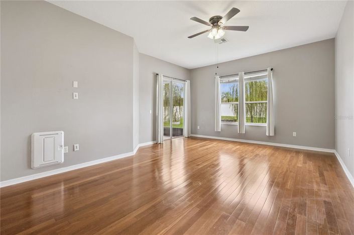 Image No.30-4 Bed House for sale