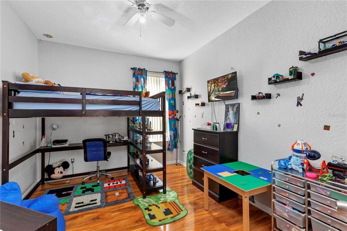 Image No.16-4 Bed House for sale
