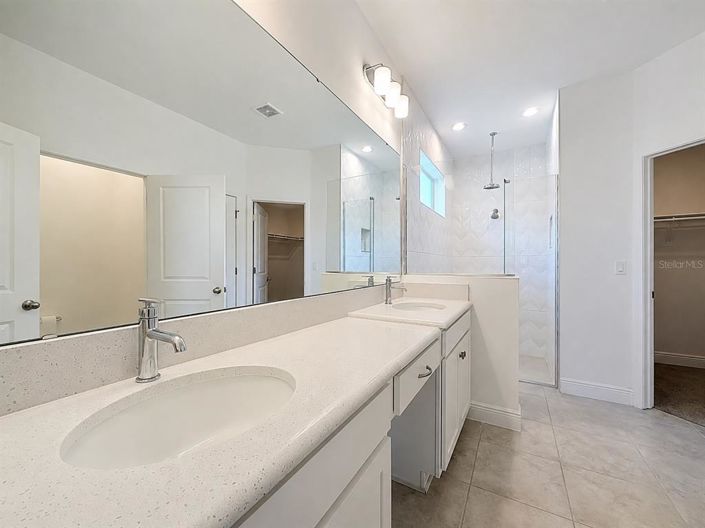Image No.24-5 Bed House for sale