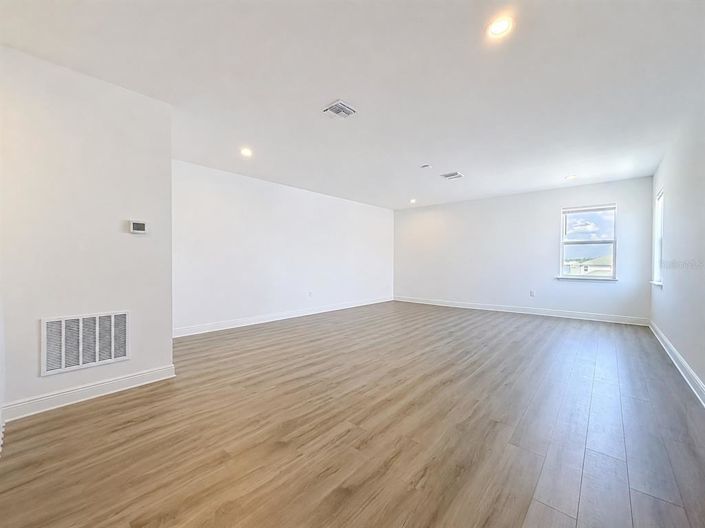 Image No.35-5 Bed House for sale