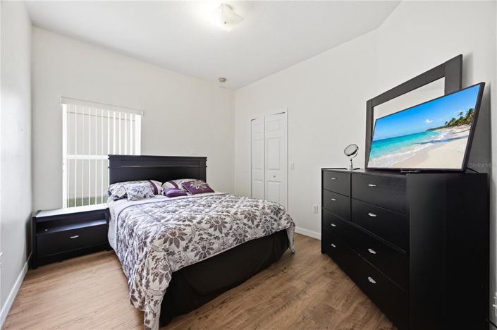 Image No.17-3 Bed House for sale