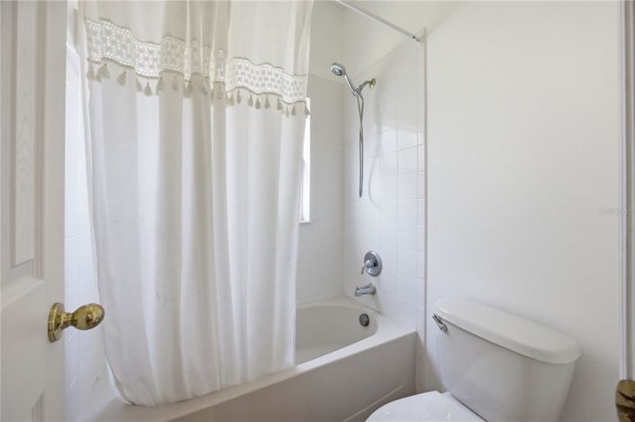 Image No.19-3 Bed House for sale