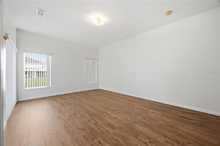 Image No.21-3 Bed House for sale