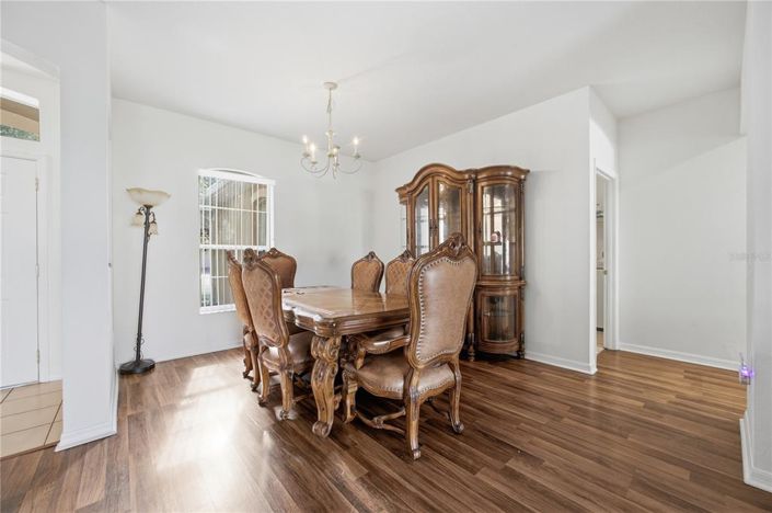 Image No.5-3 Bed House for sale