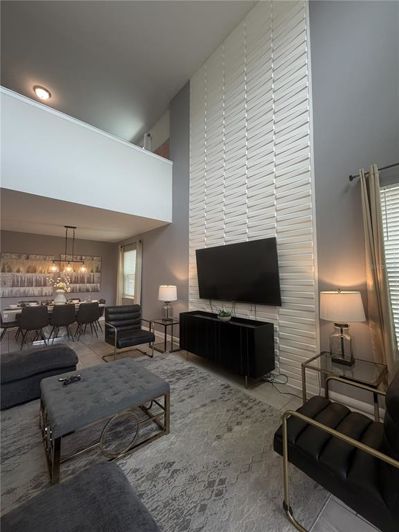 Image No.7-5 Bed House for sale