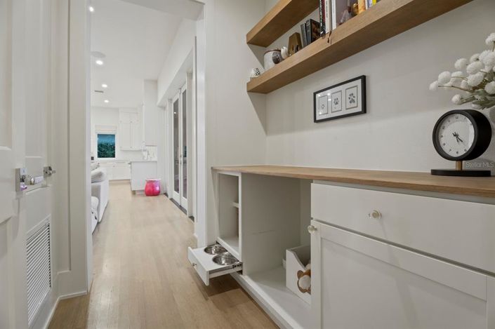 Image No.26-4 Bed House for sale