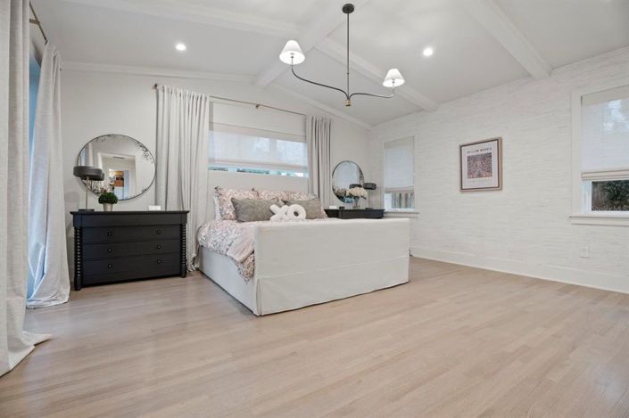 Image No.30-4 Bed House for sale