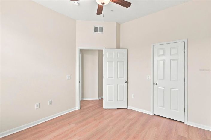 Image No.26-4 Bed Apartment for sale