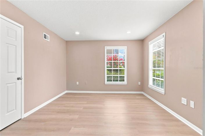 Image No.8-4 Bed Apartment for sale