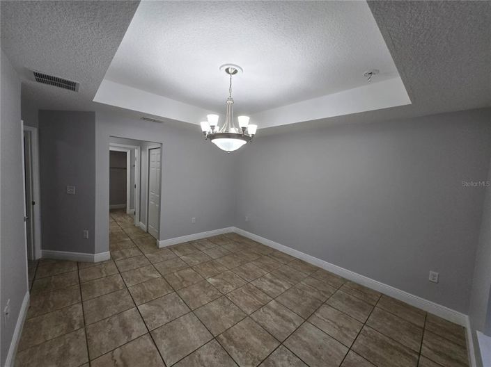 Image No.14-4 Bed House for sale