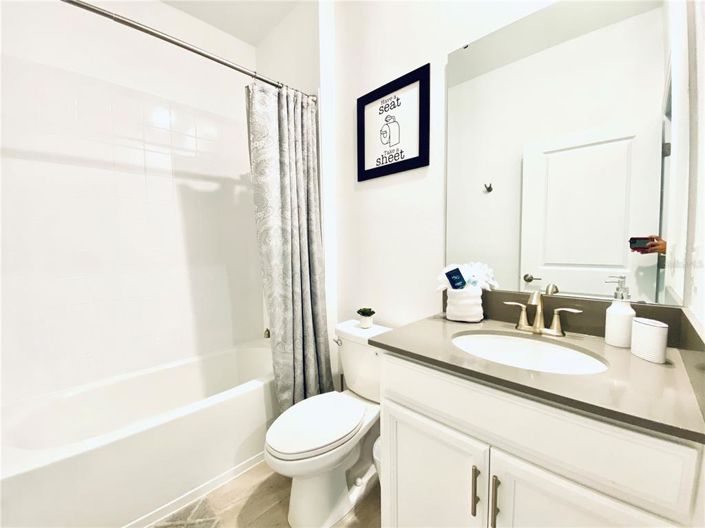 Image No.37-5 Bed House for sale