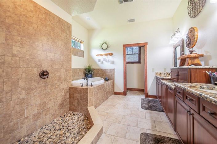 Image No.32-4 Bed House for sale