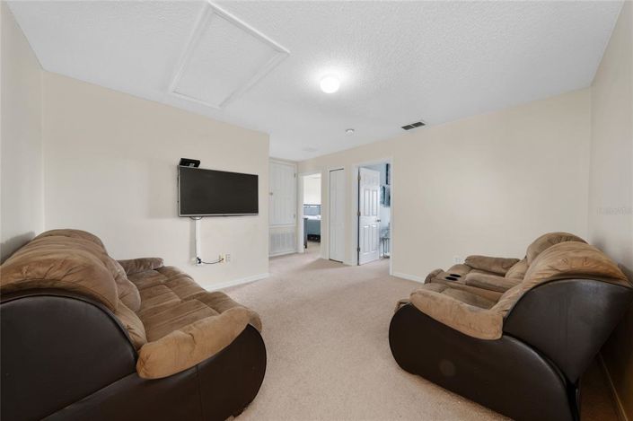 Image No.19-4 Bed House for sale