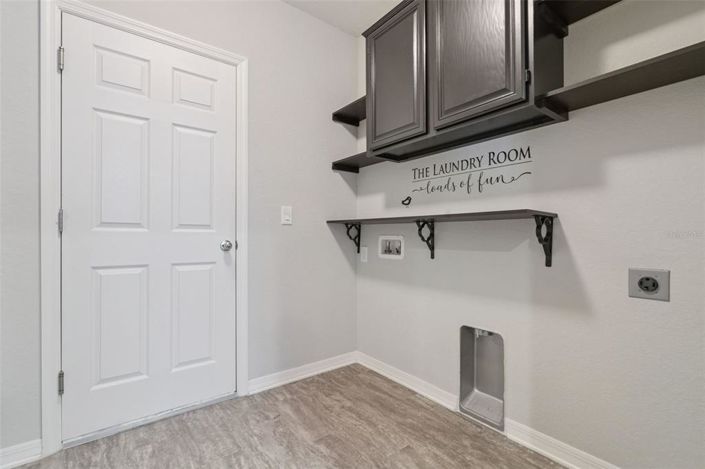 Image No.17-3 Bed House for sale