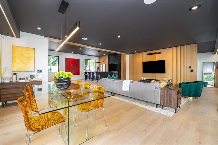 Image No.17-3 Bed House for sale