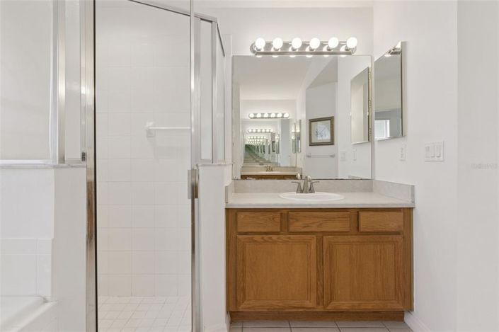Image No.20-4 Bed House for sale