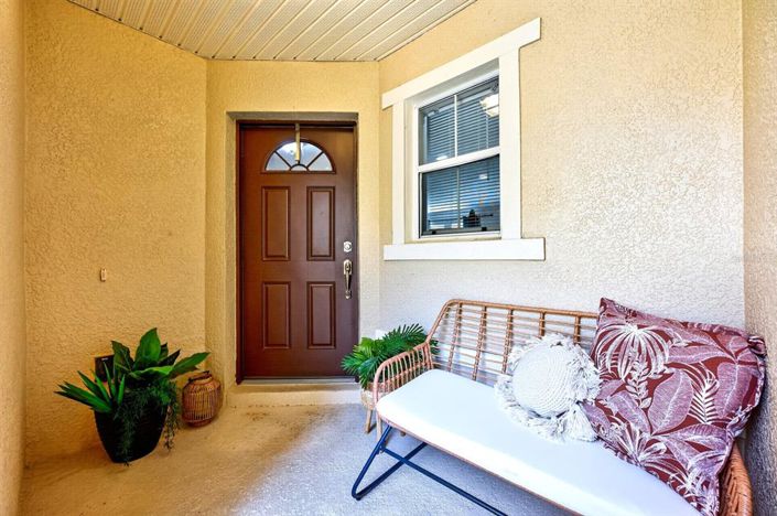 Image No.24-3 Bed Townhouse for sale
