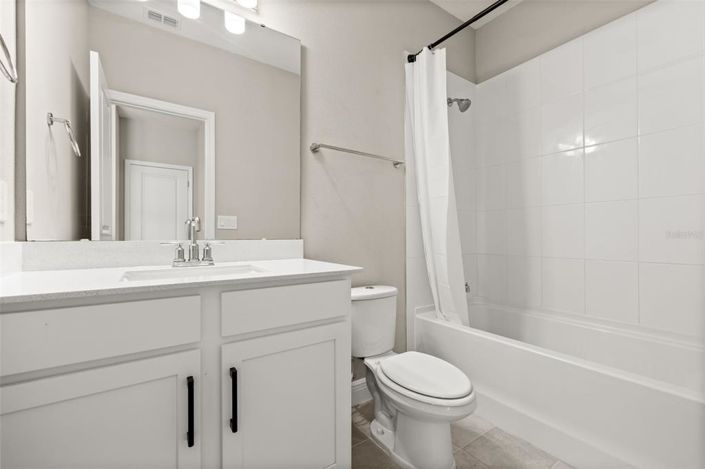 Image No.11-3 Bed House for sale