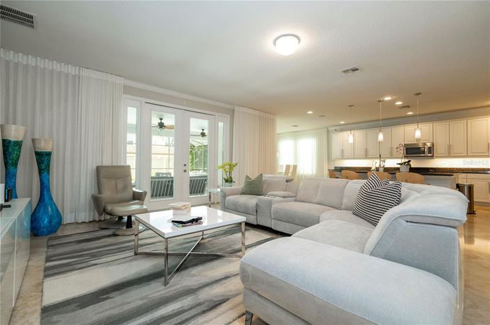 Image No.27-7 Bed House for sale