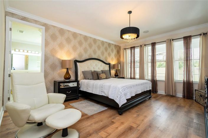 Image No.39-7 Bed House for sale
