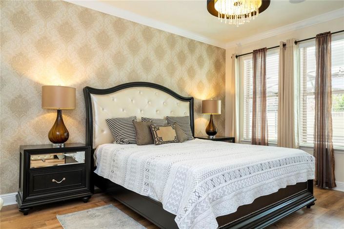 Image No.40-7 Bed House for sale