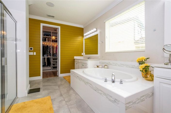 Image No.45-7 Bed House for sale