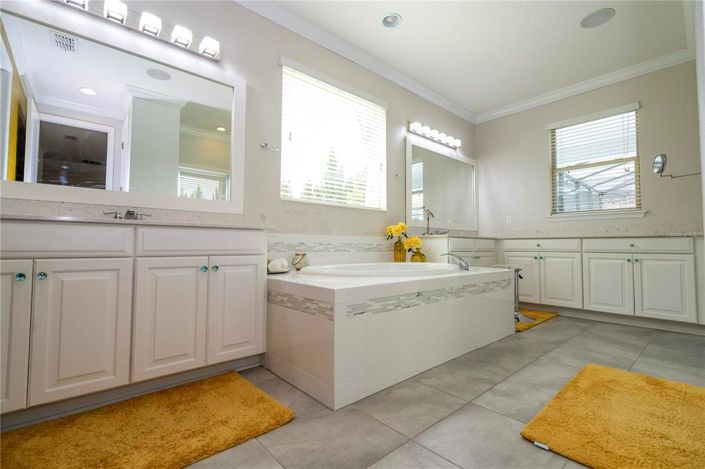 Image No.47-7 Bed House for sale