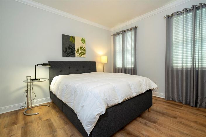 Image No.60-7 Bed House for sale
