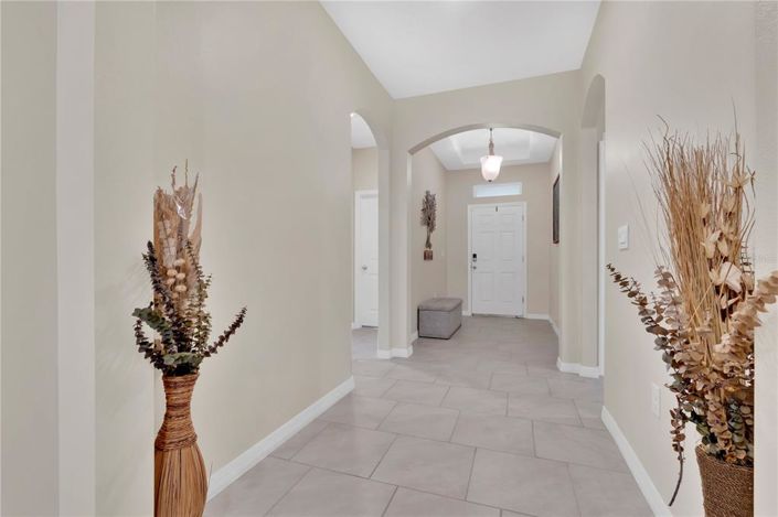 Image No.3-4 Bed House for sale