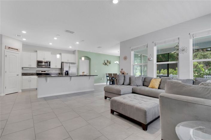 Image No.7-4 Bed House for sale