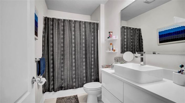 Image No.10-4 Bed House for sale