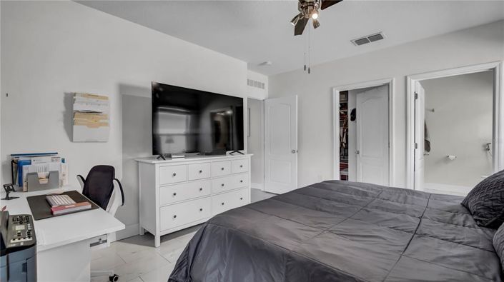 Image No.8-4 Bed House for sale