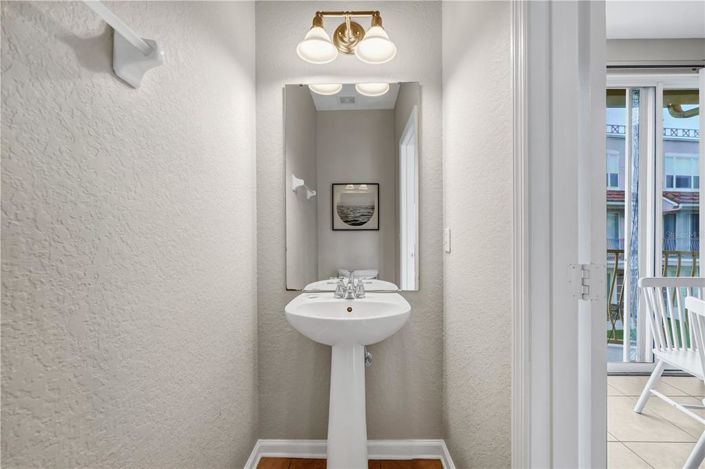 Image No.11-3 Bed Townhouse for sale