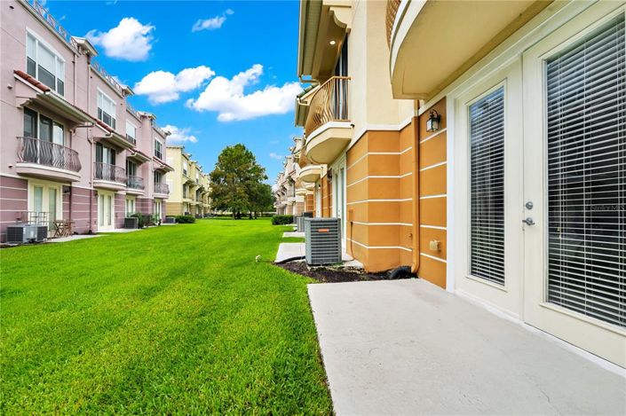 Image No.29-3 Bed Townhouse for sale