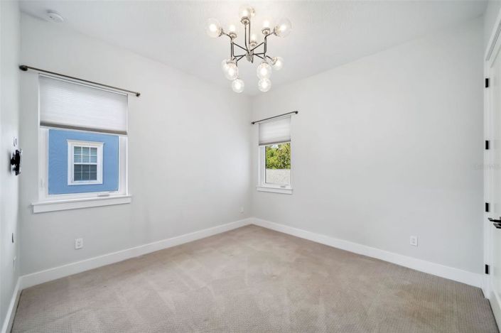 Image No.25-5 Bed House for sale