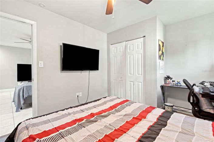 Image No.19-3 Bed House for sale